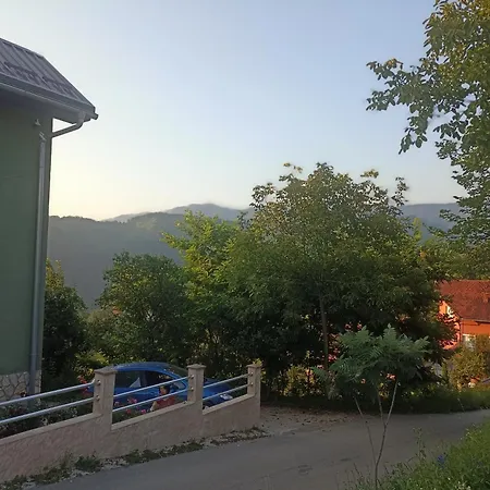 旅馆 Smestaj Stanojevic *
